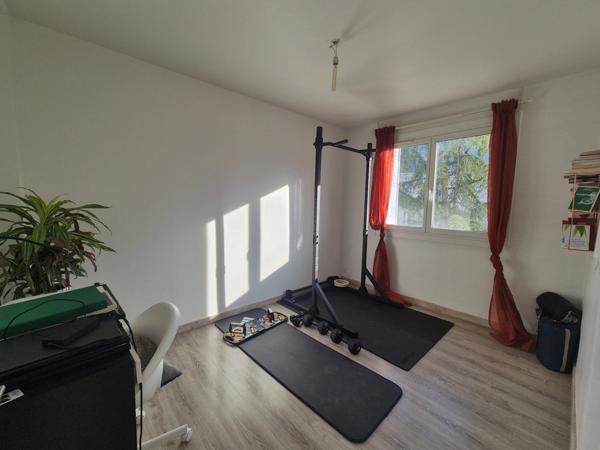 Nouveauté – T4 lumineux 61 m² avec balcons et parking - Vivre au calme avec vue montagnes