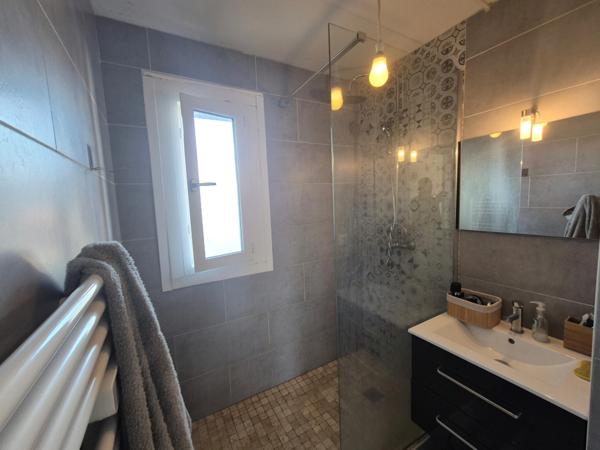 Nouveauté – T4 lumineux 61 m² avec balcons et parking - Vivre au calme avec vue montagnes