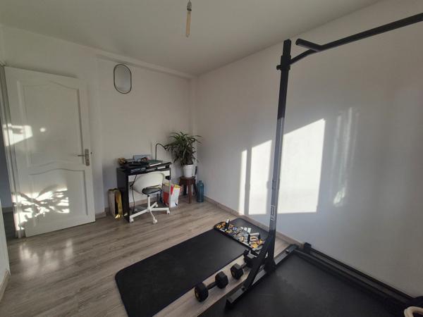 Nouveauté – T4 lumineux 61 m² avec balcons et parking - Vivre au calme avec vue montagnes