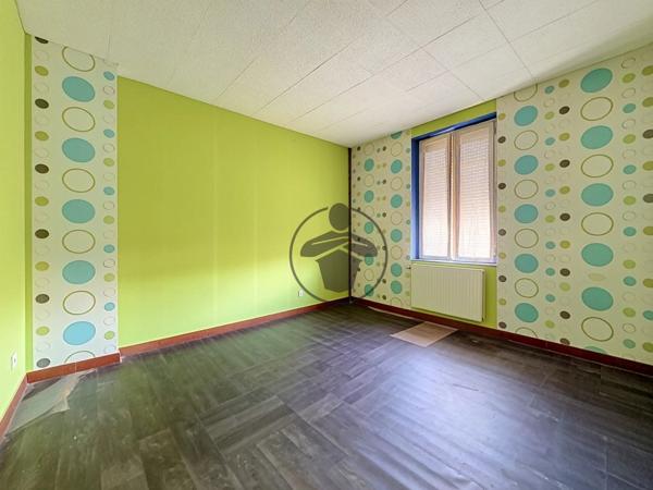 Location                                                      Maison
                        
                     4 pièces                      94 m2                     à Saint-Quentin