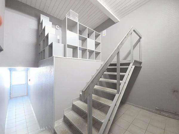 Location                                                      Bureau
                        
                     10 pièces                      257 m2                     à Saint-Quentin