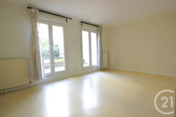Appartement F1 à vendre  1 pièce - 28,02 m2 ST MICHEL SUR ORGE - 91