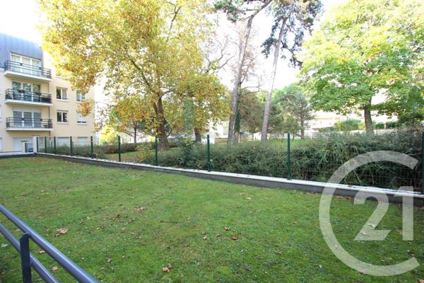 Appartement F1 à vendre  1 pièce - 28,02 m2 ST MICHEL SUR ORGE - 91