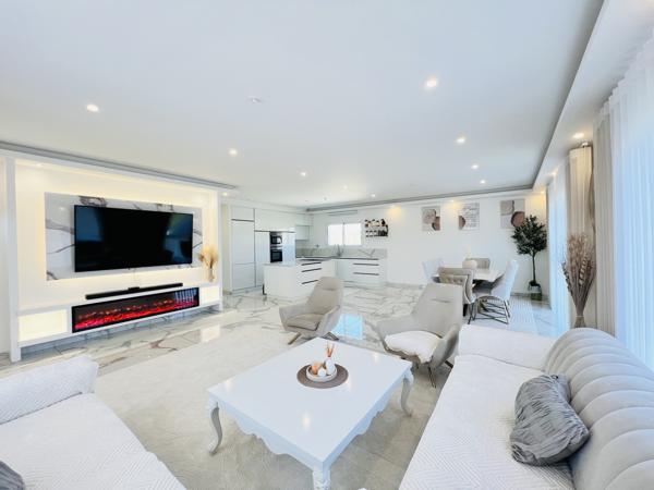 Maison
         7 pièces
        - 170 m² Exclusivité
