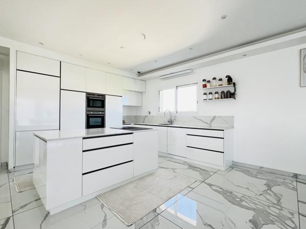 Maison
         7 pièces
        - 170 m² Exclusivité