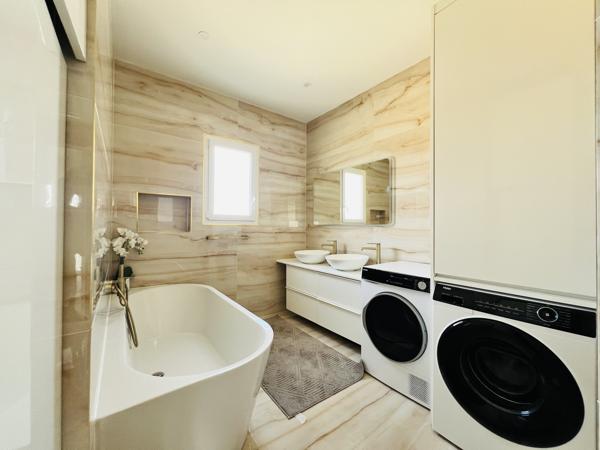 Maison
         7 pièces
        - 170 m² Exclusivité