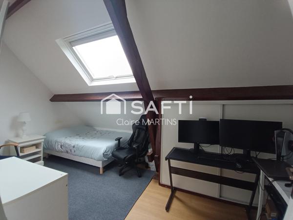 Au calme, traversante et lumineuse