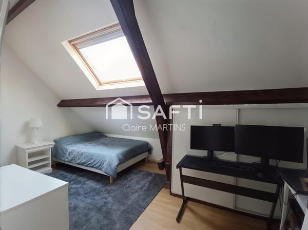 Au calme, traversante et lumineuse