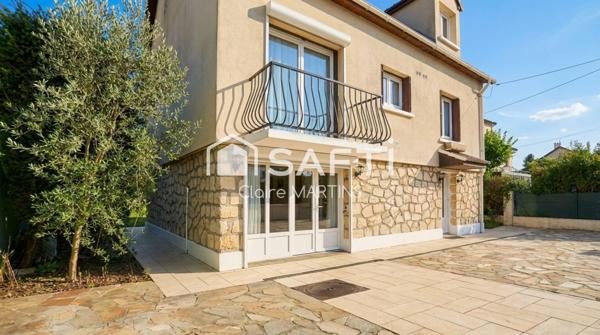 Au calme, traversante et lumineuse