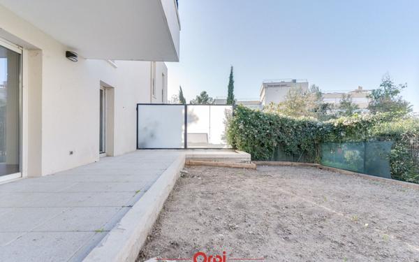 Appartement à vendre    2 pièces •  Marseille 11