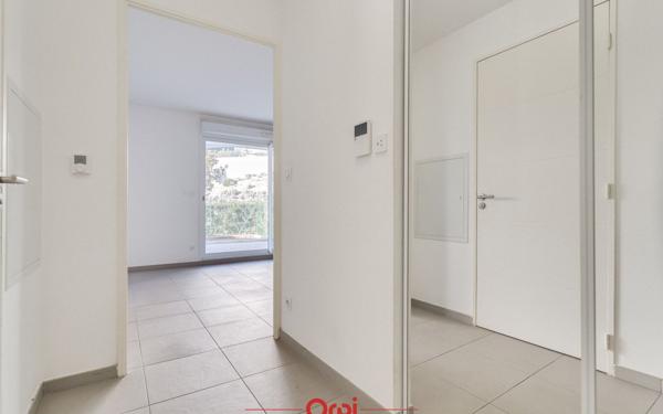 Appartement à vendre    2 pièces •  Marseille 11