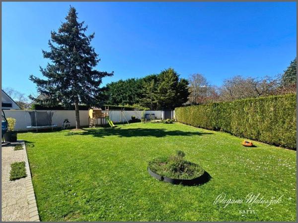 Magnifique maison située à proximité de toutes les commodités.