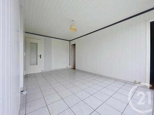 Appartement F3 à vendre  3 pièces - 52 m 2   TROYES  - 10
