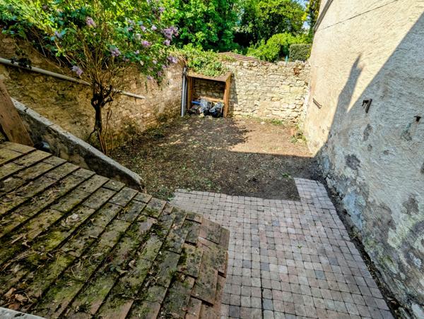 Maison avec jardin à rénover