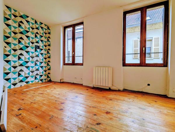 Maison avec jardin à rénover