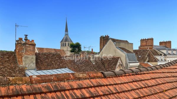 DUPLEX T4 Atypique Provins Centre Historique | 3 Chambres | Balcon Vue Collégiale | 8 min Gare & Faibles Charges