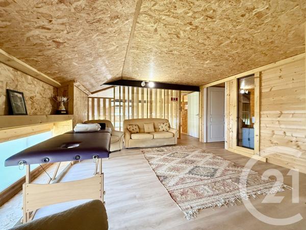 Maison à vendre  8 pièces - 226 m2 ARTEMARE - 01