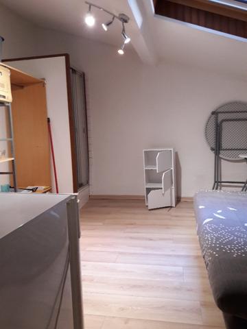 Location appartement Poitiers - 1 pièce(s) - 10 m² - 250 € par mois
