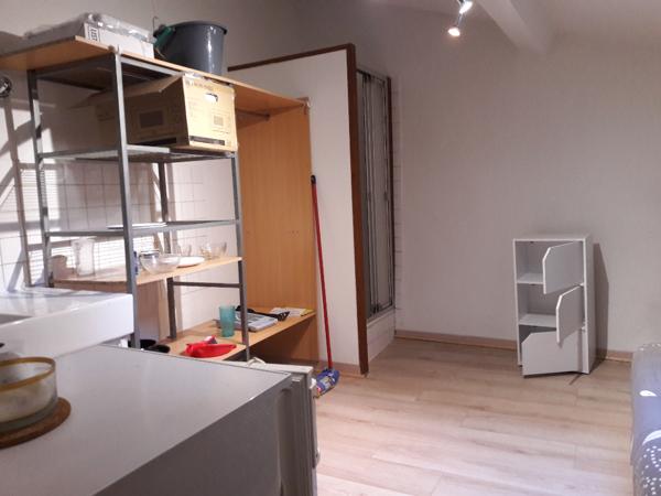 Location appartement Poitiers - 1 pièce(s) - 10 m² - 250 € par mois