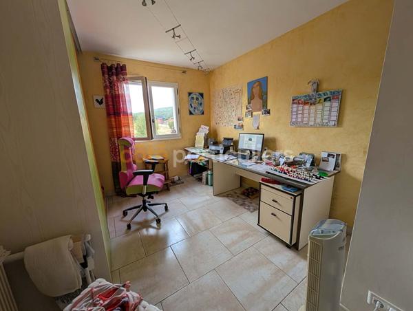 Vente
                Maison163 m² - 5 Pièces -
                    GUERPONT (55000)