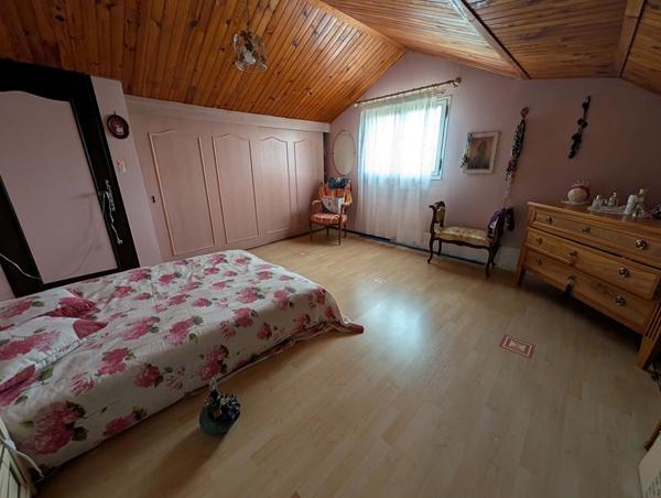 Vente
                Maison163 m² - 5 Pièces -
                    GUERPONT (55000)