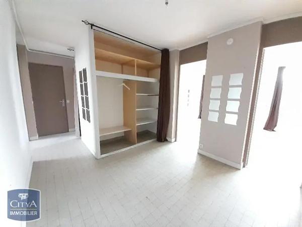 Appartement à louer 3 pièces 71.87m² Saint-Chamond (42400)