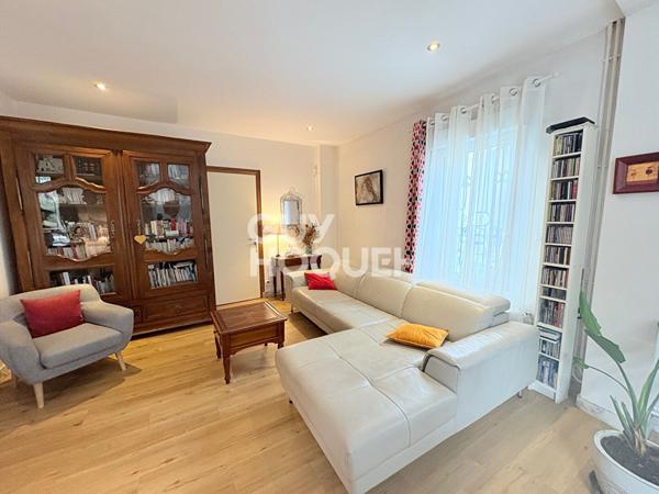 Ensemble immobilier en pierre de 4 lots barrière de Toulouse