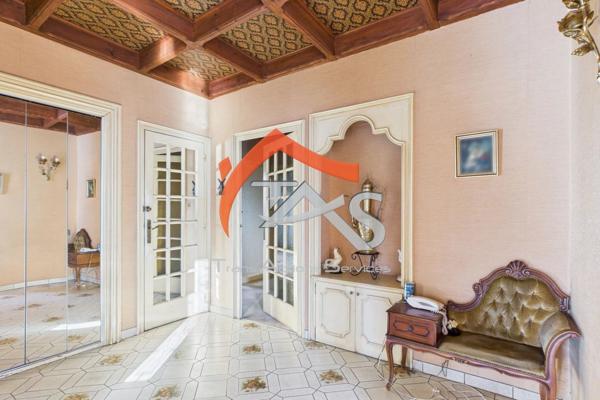 Vente Villa 6 pièces 205 m2 à Saint-Paul-en-Jarez