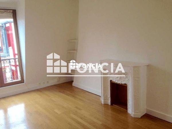 Location Appartement 2 pièces 33.3 m² - 40 RUE MONTAGNE STE GENEVIEVE Paris 75005