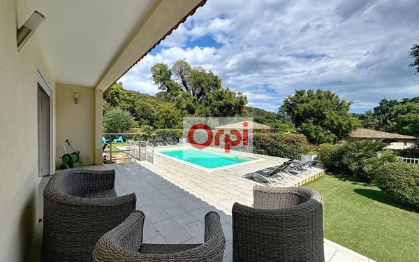 Maison à vendre    6 pièces •  Conca