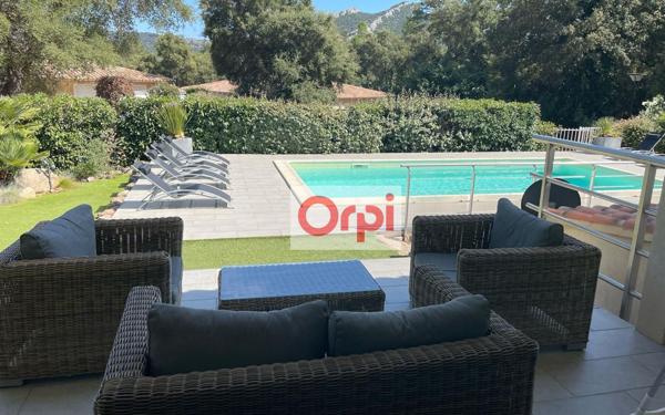 Maison à vendre    6 pièces •  Conca