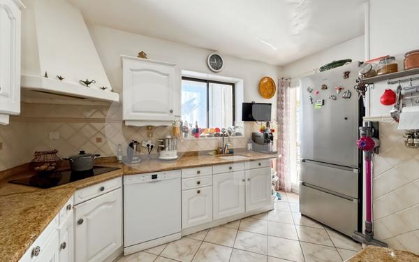 Maison à vendre    4 pièces •  Toulon