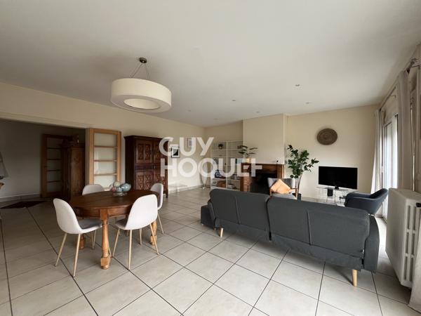 APPARTEMENT TRAVERSANT T3 - 110 m² - PARKING - BALCON