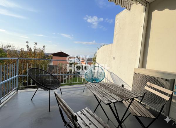 APPARTEMENT TRAVERSANT T3 - 110 m² - PARKING - BALCON