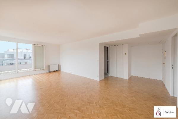 Appartement 80 m² dernier étage avec grand balcon et climatisation