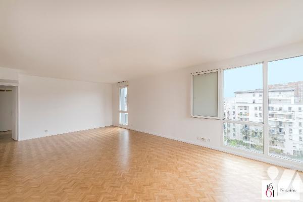 Appartement 80 m² dernier étage avec grand balcon et climatisation