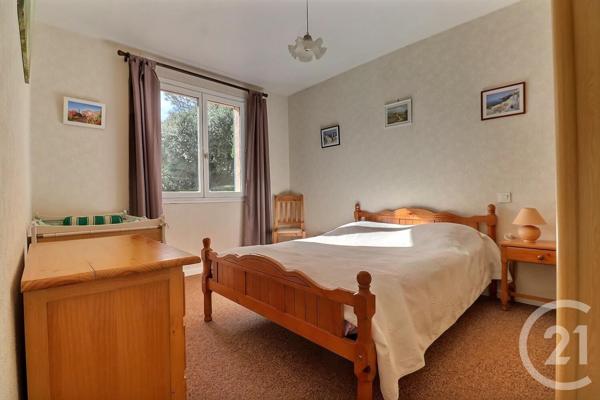 Maison à vendre  6 pièces - 122,84 m2 ROQUEBRUNE SUR ARGENS - 83