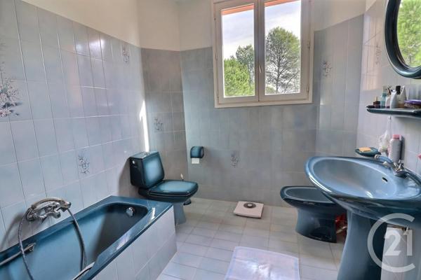 Maison à vendre  6 pièces - 122,84 m2 ROQUEBRUNE SUR ARGENS - 83