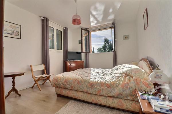 Maison à vendre  6 pièces - 122,84 m2 ROQUEBRUNE SUR ARGENS - 83