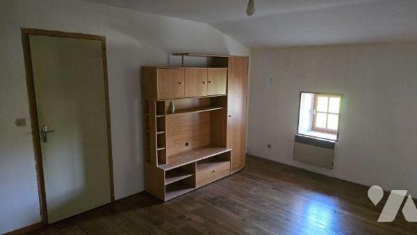 MAISON ANCIENNE 175M² ET DEPENDANCES SUR 2200m²