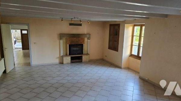 MAISON ANCIENNE 175M² ET DEPENDANCES SUR 2200m²