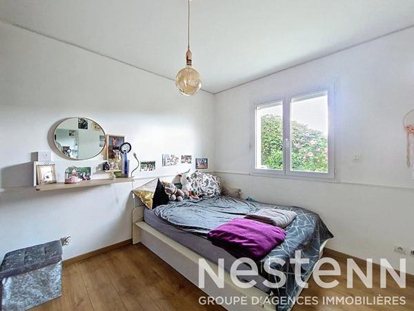 SAINT BONNET DE MURE Maison individuelle plain pied de 2009 de 90 m² habitables et 3 chambres avec jardin sans vis-à-vis