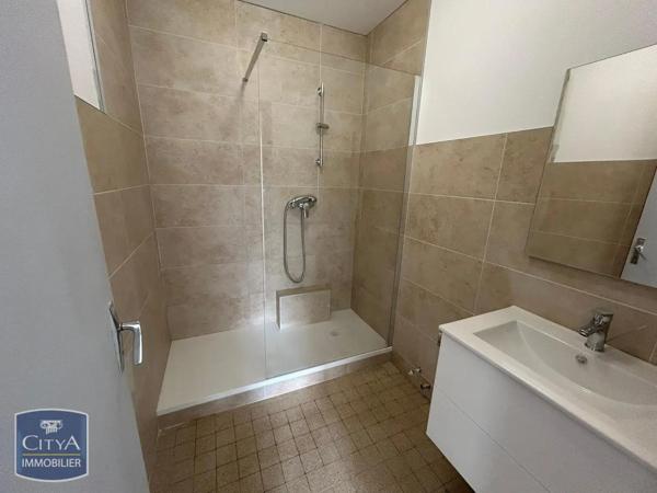 Appartement à louer 3 pièces 68.71m² Saint-Julien-en-Genevois (74160)