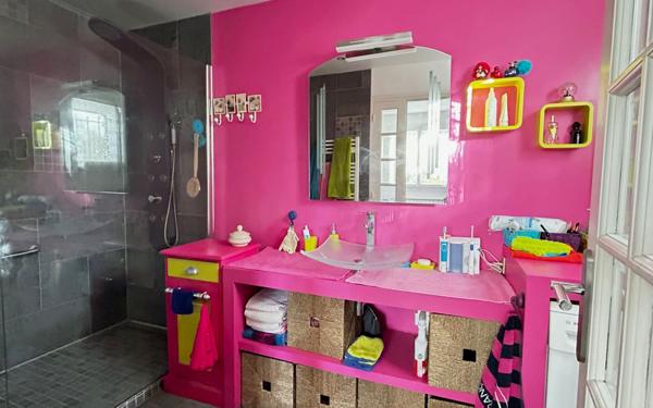 Maison à vendre    6 pièces •  Chennevières-sur-Marne