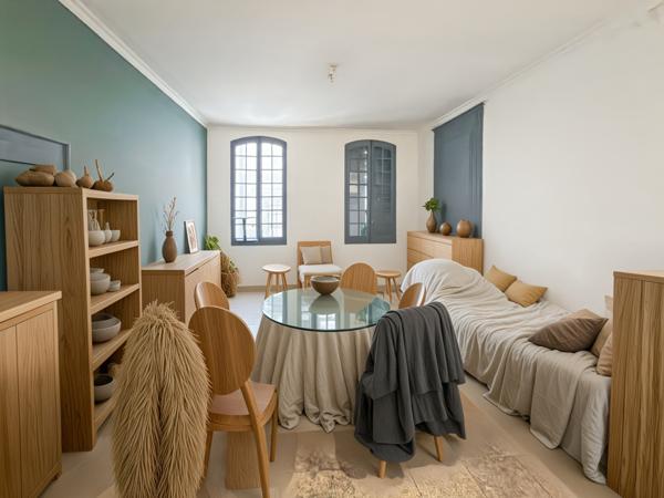BEAUCAIRE CENTRE – STUDIO RÉNOVÉ VENDU LOUÉ – INVESTISSEMENT LOCATIF