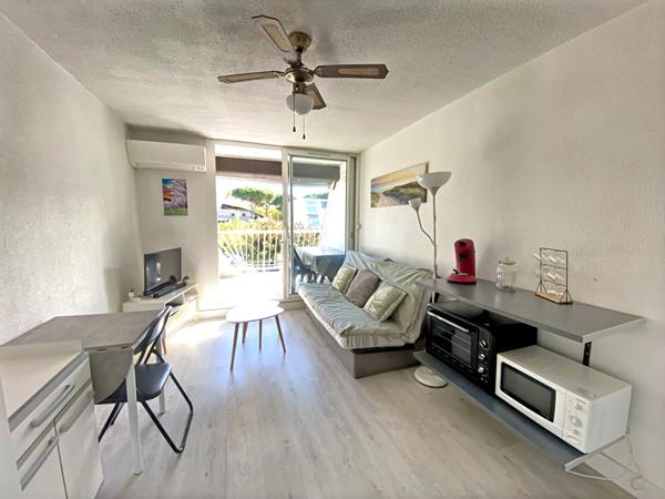 Studio de 21m² avec terrasse