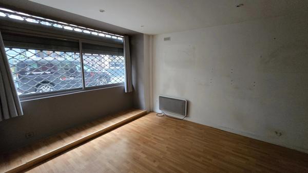 Notre dame de lorette : local commercial de 56m² sur 2 niveaux à vendre