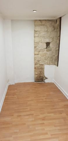 Notre dame de lorette : local commercial de 56m² sur 2 niveaux à vendre
