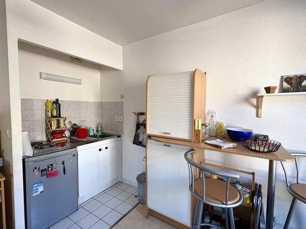 Studio meublé - BAS DU CENTRE VILLE Poitiers (86000)