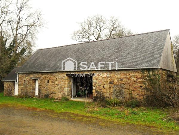 Propriété avec dépendances sur terrain d'1 hectare